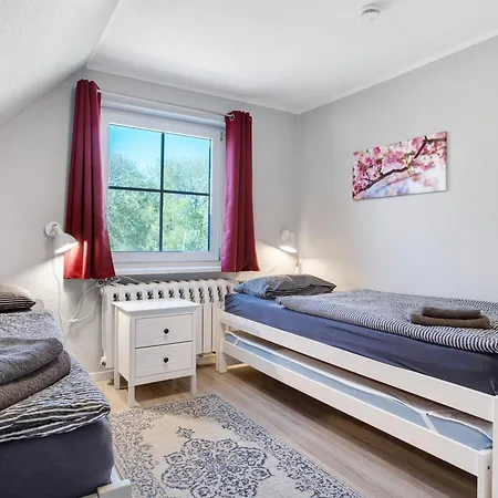 Hébergement de vacances Ruegenferienhaus Komplett *